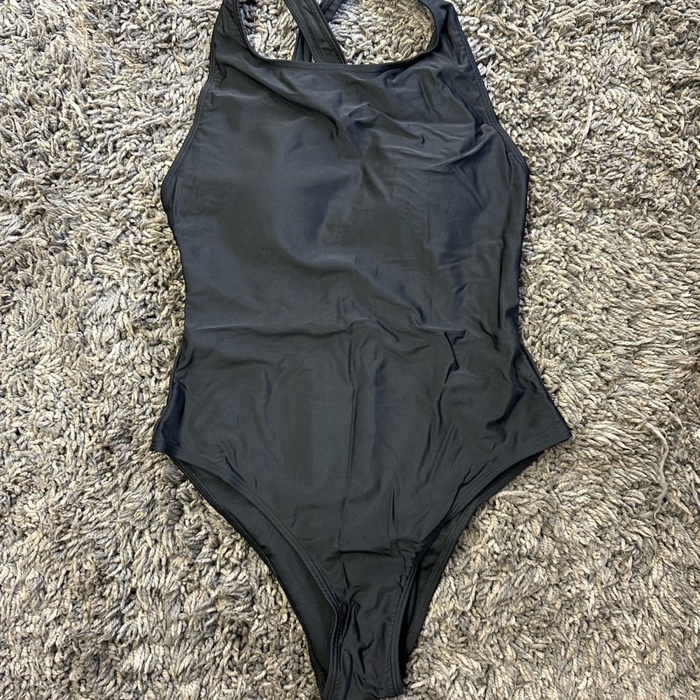 Classic Black Women's Swimsuit <<<<<123>>>>>> - Picture 5 of 8